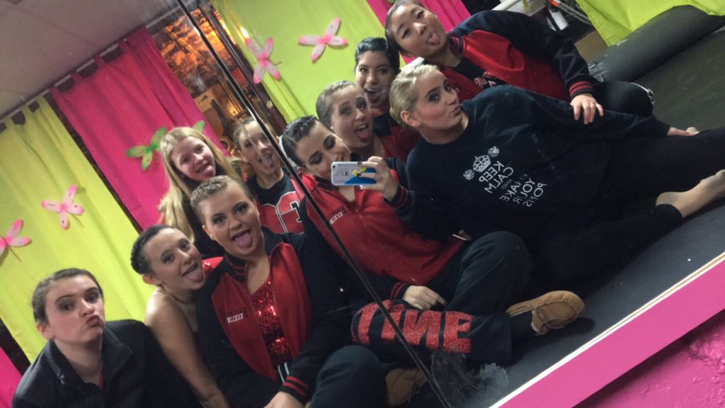 mikaelaaaxo27's tweet photo. today's the day!! lets get that invite to championships ladies!!!! #eivk https://t.co/hYYZHRnKHE