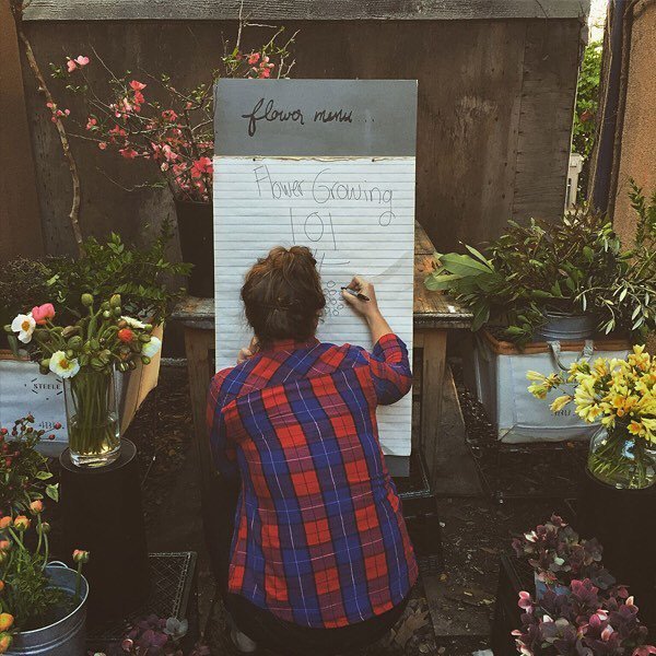 FieldtoVase's tweet photo. "My background is in education and this year I’m expanding my business to focus on teachin… https://t.co/W4t6PrmIYw https://t.co/m9Bdxk8nUu