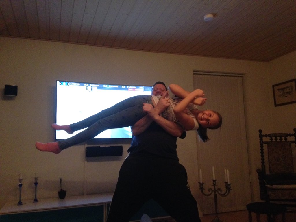 Folden1's tweet photo. #dr3x op med flasken der er x games i Aspen. https://t.co/COkD8B7G7K