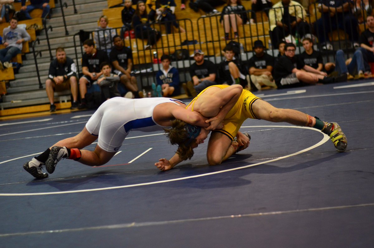 jawarrener's tweet photo. Amazing final at 120 between @Behersss of @gshswarriors and Matthew Daner of Jesuit @BobbyHomeTeam #LiveGreco https://t.co/IZ0NTsBXAk