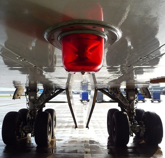 jacobvvz's tweet photo. By paulplessius on Instagram: January 31th 2016 -#phbft #747400 boeing747400 #beaconlight … https://t.co/0XDR68Au9E https://t.co/DJ8bpvR2ML