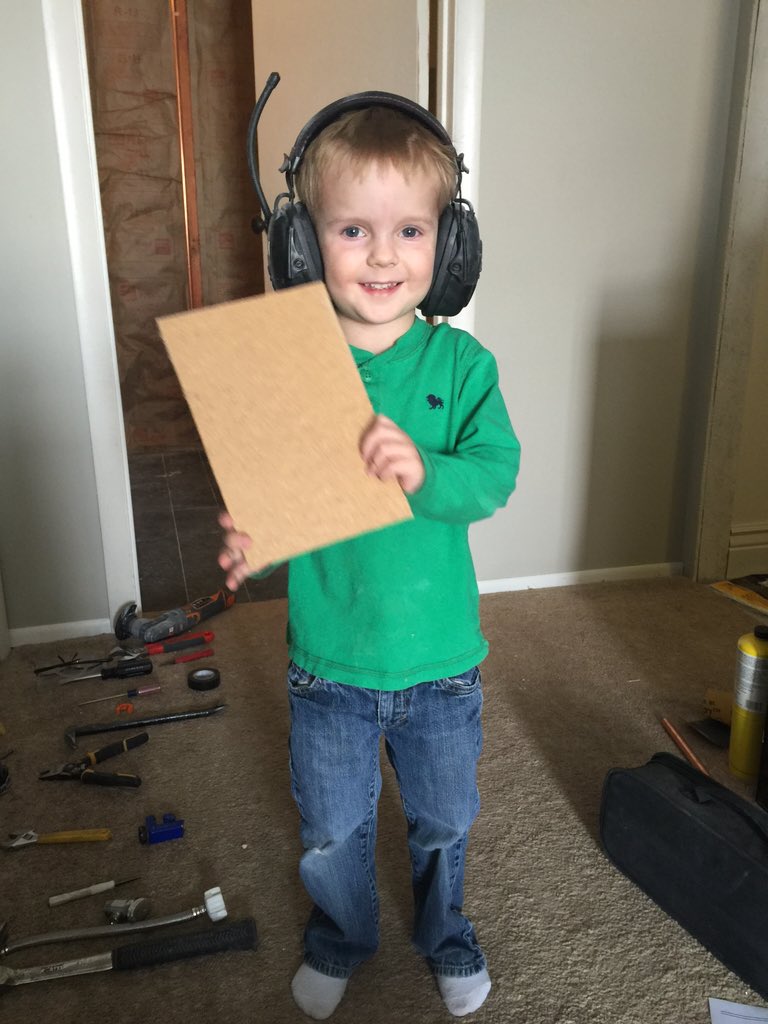 _markdecker's tweet photo. My helper for the day and my first tweet https://t.co/DLW14AEpNu