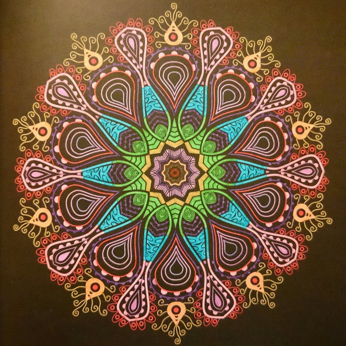 #Domingo de relax? Aquí va el primer #mandala de muchos por llegar...