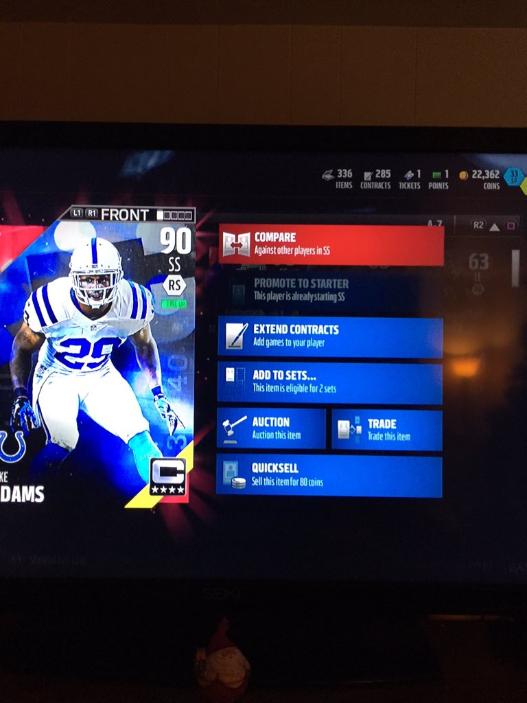 MutRaidersFan's tweet photo. @WeFindGiveaways MY FIRST GIVEWAY!! Retweet an follow to enter. End as after the pro bowl! https://t.co/rjgtx20BQl