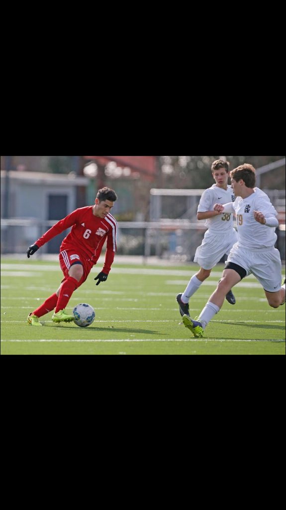 Litos97_'s tweet photo. Officially signing out, was a great time playing for Rummel 😈⚽️ https://t.co/pzySOv6Uvk