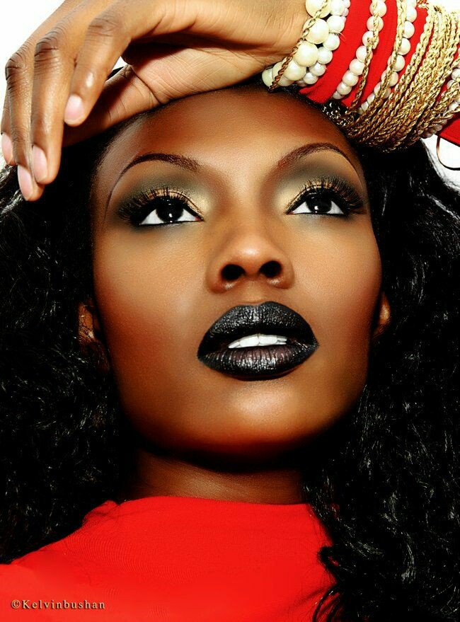 divasandmakeup's tweet photo. Her black is BEAUTIFUL! 💕😍😗💋💄#makeup #lipstick #blackbeauty https://t.co/bWUU85U5VN