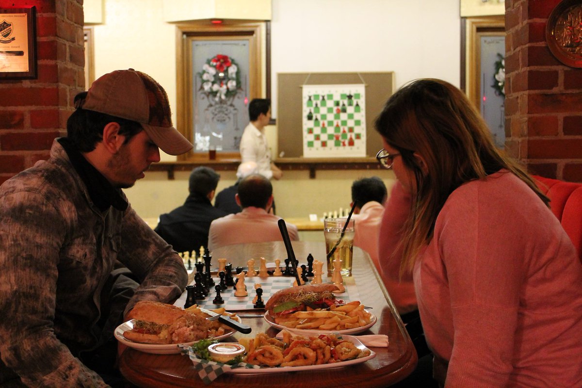 Pub Chess Toronto tweet media
