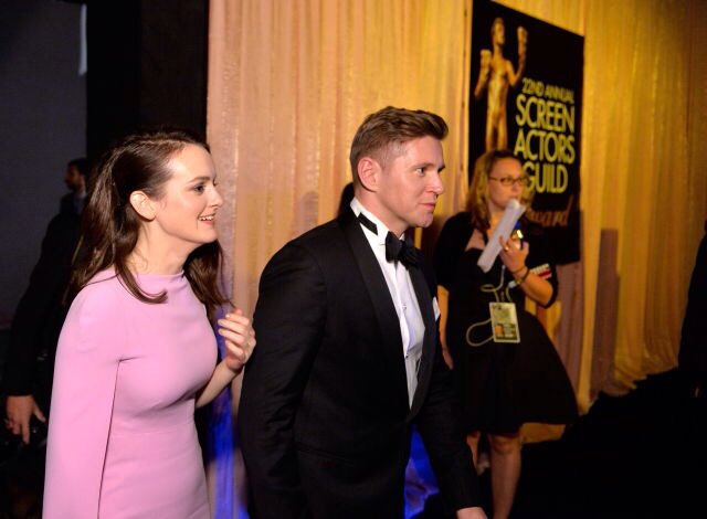 aleechonline's tweet photo. Congratulations to @Allenleech and the #DowntonAbbey cast on their SAG win! More pics here https://t.co/2yuzCVmtqz https://t.co/CRDBRQkhCL