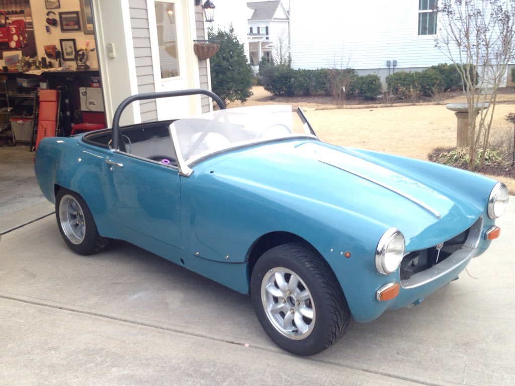 BrantleyQuinton's tweet photo. #mgmidget my Steve year project. Engine is still on the bench https://t.co/RwUed7Onrv