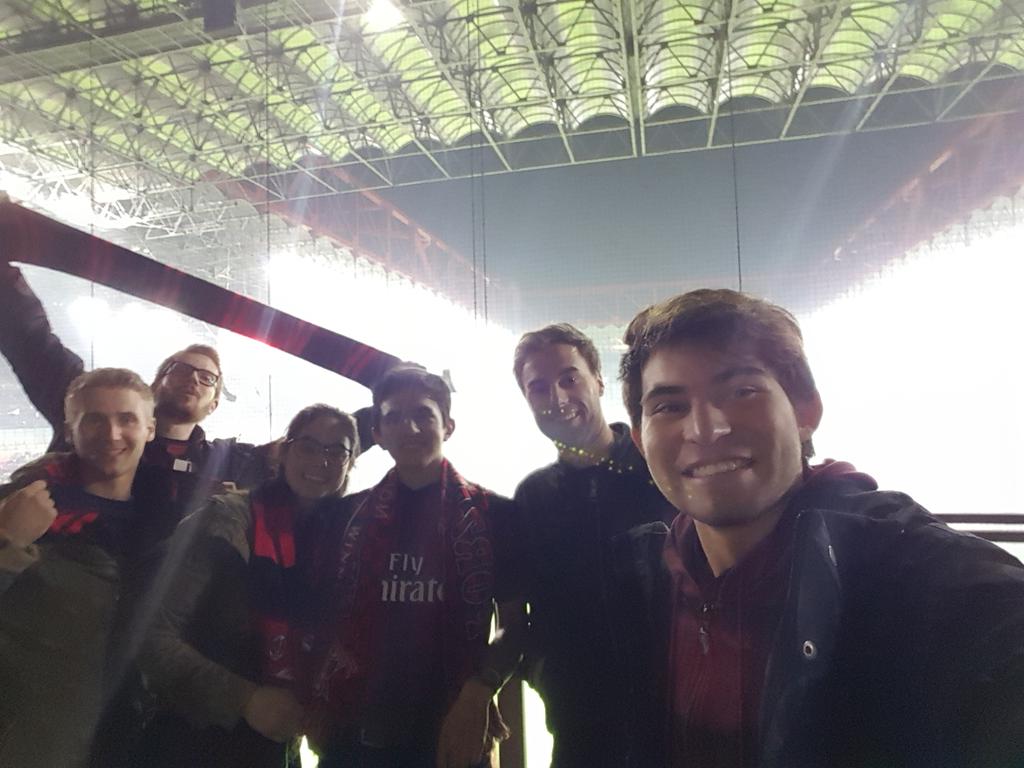 SebastianRR1's tweet photo. Domingo de derby della madonnina :))) https://t.co/kqXUskNOUD