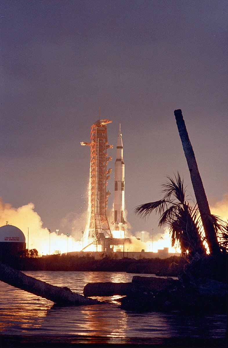 ThrowbackSpace's tweet photo. Today in 1971, Apollo 14 launches towards the moon with Americas first Astronaut Alan Shepard. https://t.co/bVV8rIRDQv