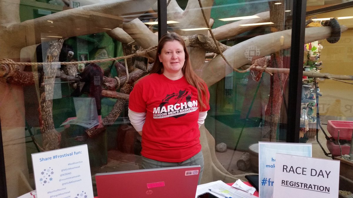 MSUMEngagement's tweet photo. More photos from the awesome #almost3K! @MSUMoorhead @BCBSND #redriverzoo @BOB95FM @FargoMoorhead #Frostival16 https://t.co/liP0eOaD7p