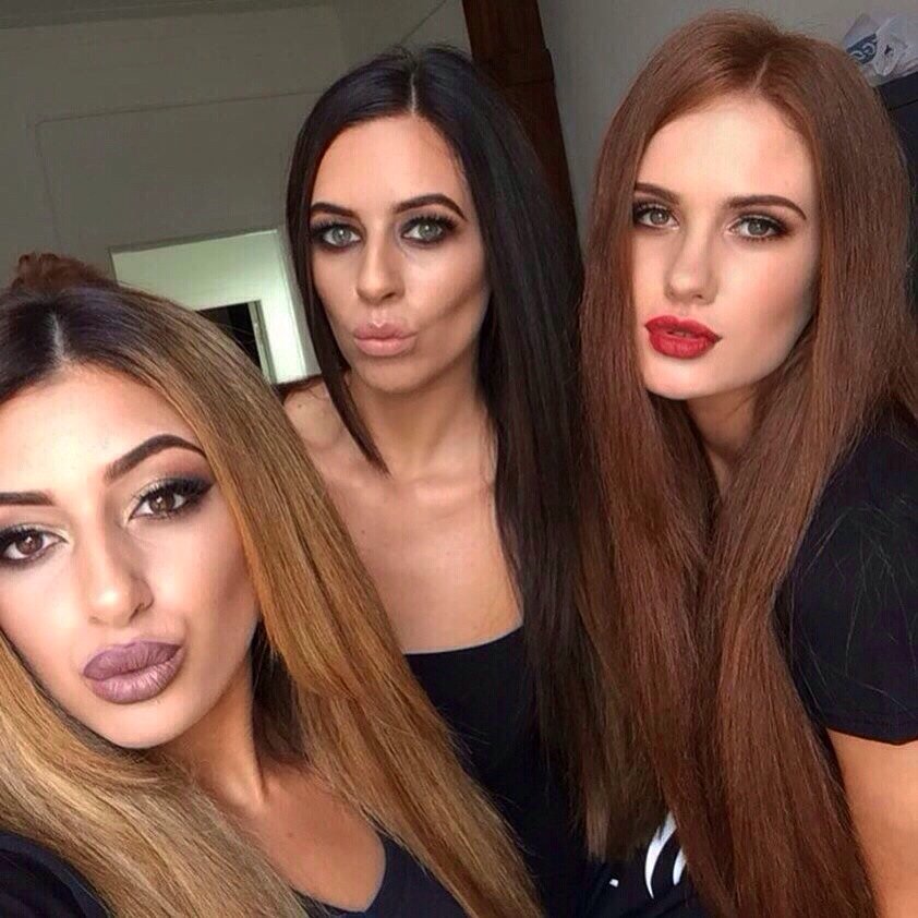 CarlyStarrs's tweet photo. #tb BTS with these two beauts for @NewUExtensions https://t.co/nf4oQtWkmg