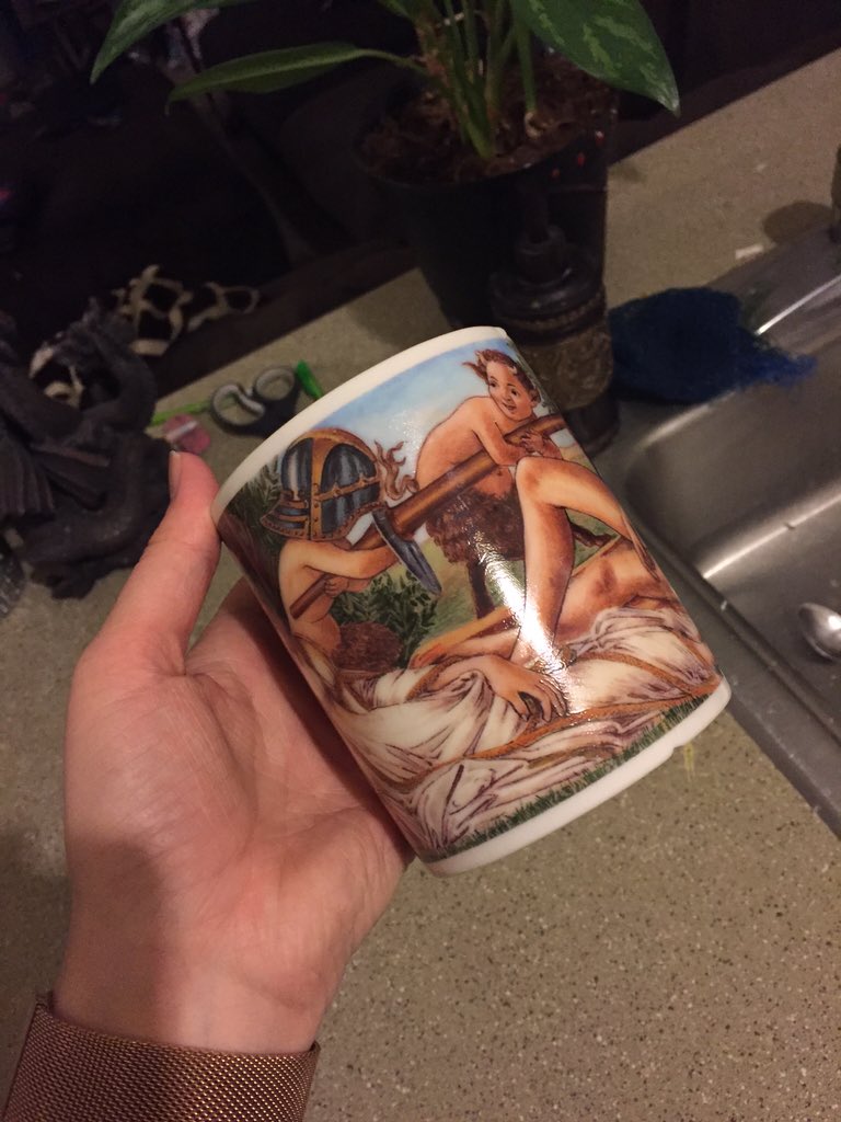 Cecilree's tweet photo. I have a weird mug collection :) #muggamestrong https://t.co/4vAJqZM0Jp