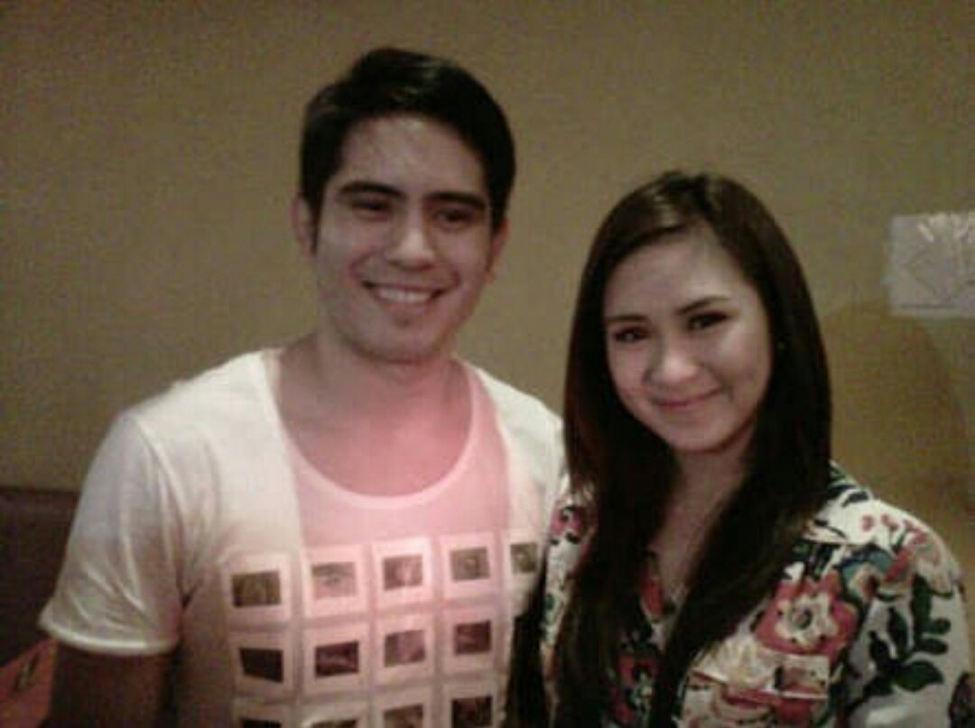 BabeSarahGerald's tweet photo. I miss ashrald so much󾌺 https://t.co/44O8nLMlqr https://t.co/axPFVXAzpz