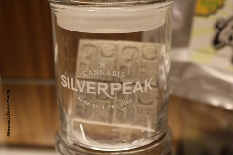 iluvincredibles's tweet photo. #incredibles #edibles #cookiesandcream #startsmall #doseresponsibly #cannabis #aspen #colorado #iloveincredibles 🍫🏔 https://t.co/Hy3eCOR39H
