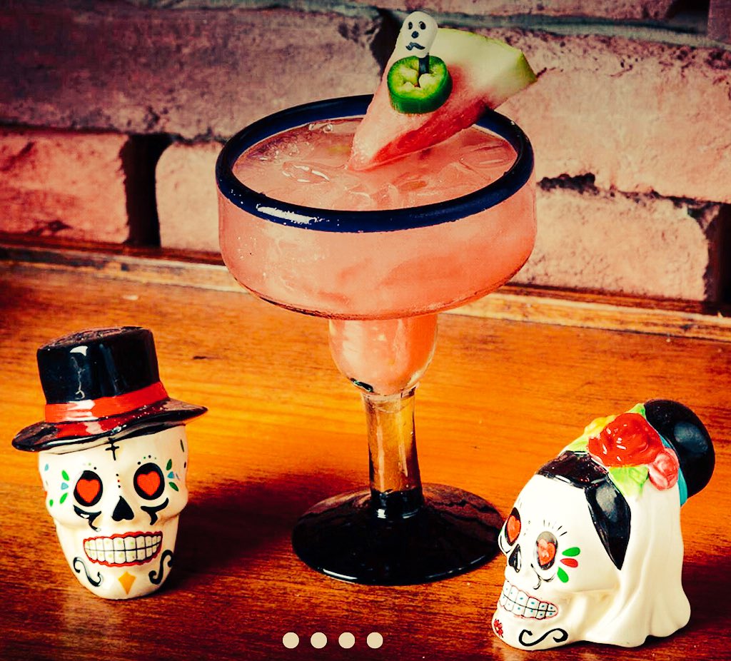 CalaverasFL's tweet photo. Know what tomorrow is? That's right. $4 #Margarita #Monday. 
Hasta mañana! https://t.co/iEoZmsRbZK