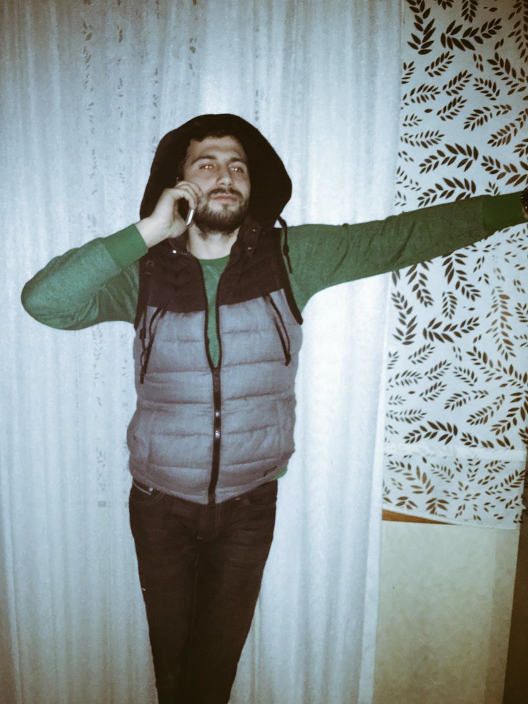 durankismetli's tweet photo. Kanka kız fotoğraf istedi yardım pls https://t.co/7V2uZSUr2V