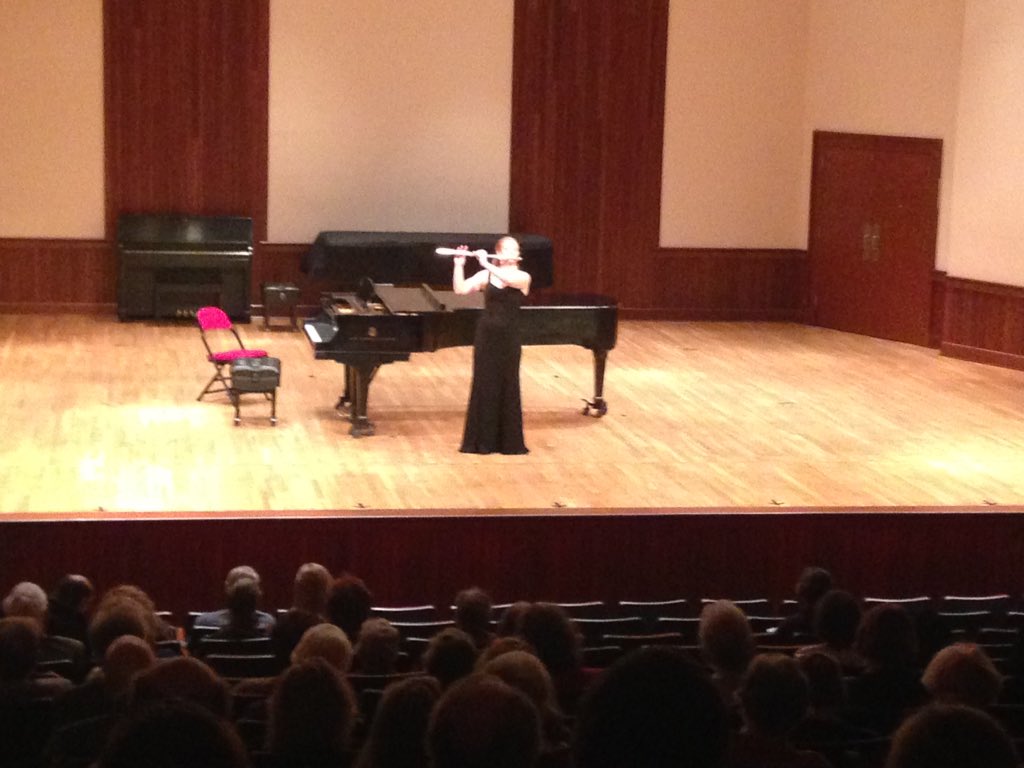 MobChamberMusic's tweet photo. We are enjoying beautiful #flute music by @porterflute! #MusicInMobile https://t.co/AjIXCXJBbZ