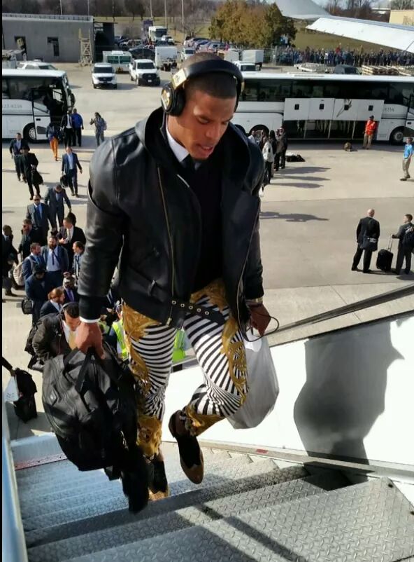 mtribeworld's tweet image. Check out this outfit by #CamNewton what do you guys think? #ProBowl can't wait to watch #moderntribeoutfit