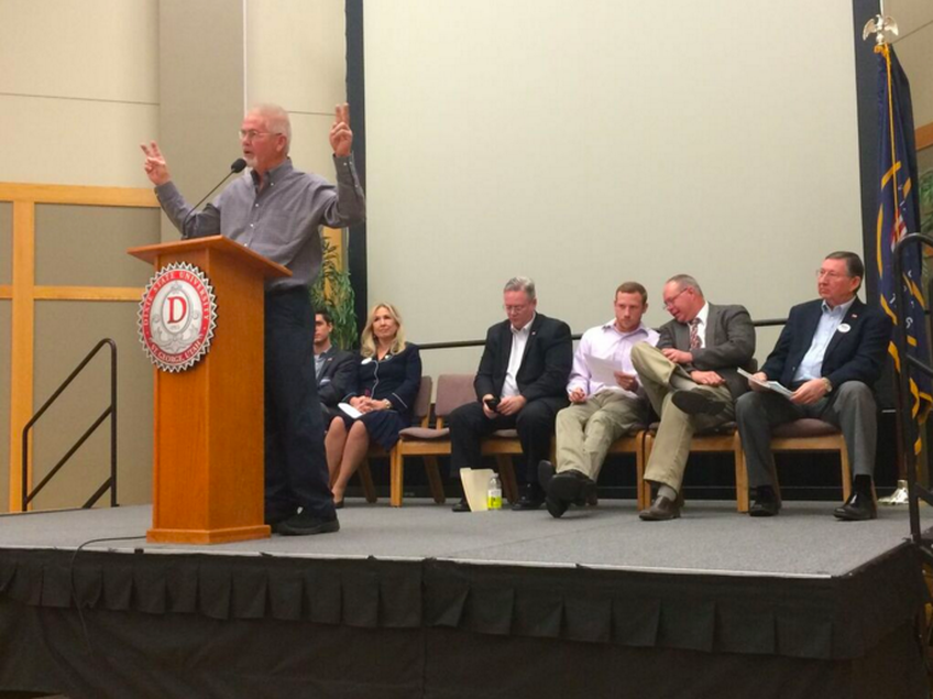 SunNews_Daily's tweet photo. Speakers represent Republican presidential candidates for straw poll at #DSU. https://t.co/zUw22i89S1 #VoiceOfDixie https://t.co/PNwjDGTqKY
