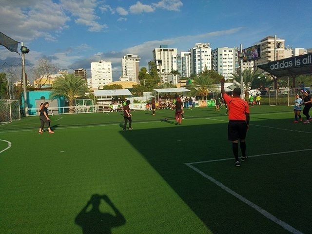 TitanesAC's tweet photo. Amistoso de nuestras chicas en @CityFCrd #TitanesAC #titanesunafamilia #soccerRD #futsal https://t.co/UNREkDGJ1i