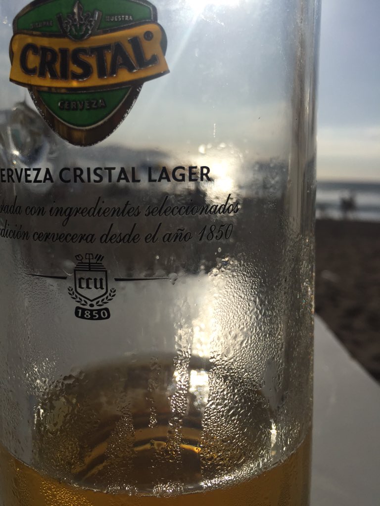 CChiangR's tweet photo. Lo mejor para el #calor, una @CervezaCristal https://t.co/P7F5d2J6kU
