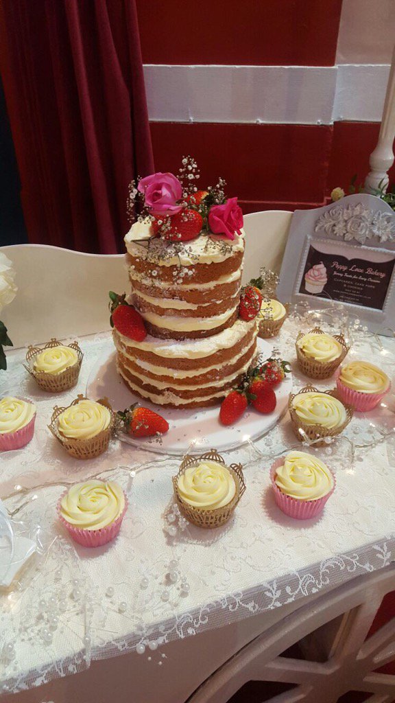 PoppyLoveBakery's tweet photo. @PrincesWeddings thank you for a fantastic show today. We had a brilliant day #wedding #cake https://t.co/ruJABkK15I