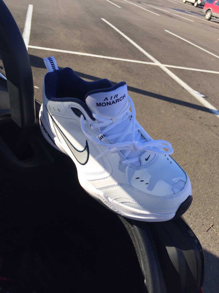 JTBKAY's tweet photo. My Dad just sent me a pic of his new Nike Air Monarch, baby-boomer 10s... https://t.co/Qn1XsQ4gxQ