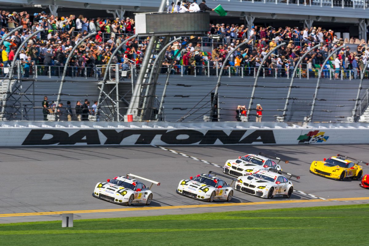 PorscheNAracing tweet picture