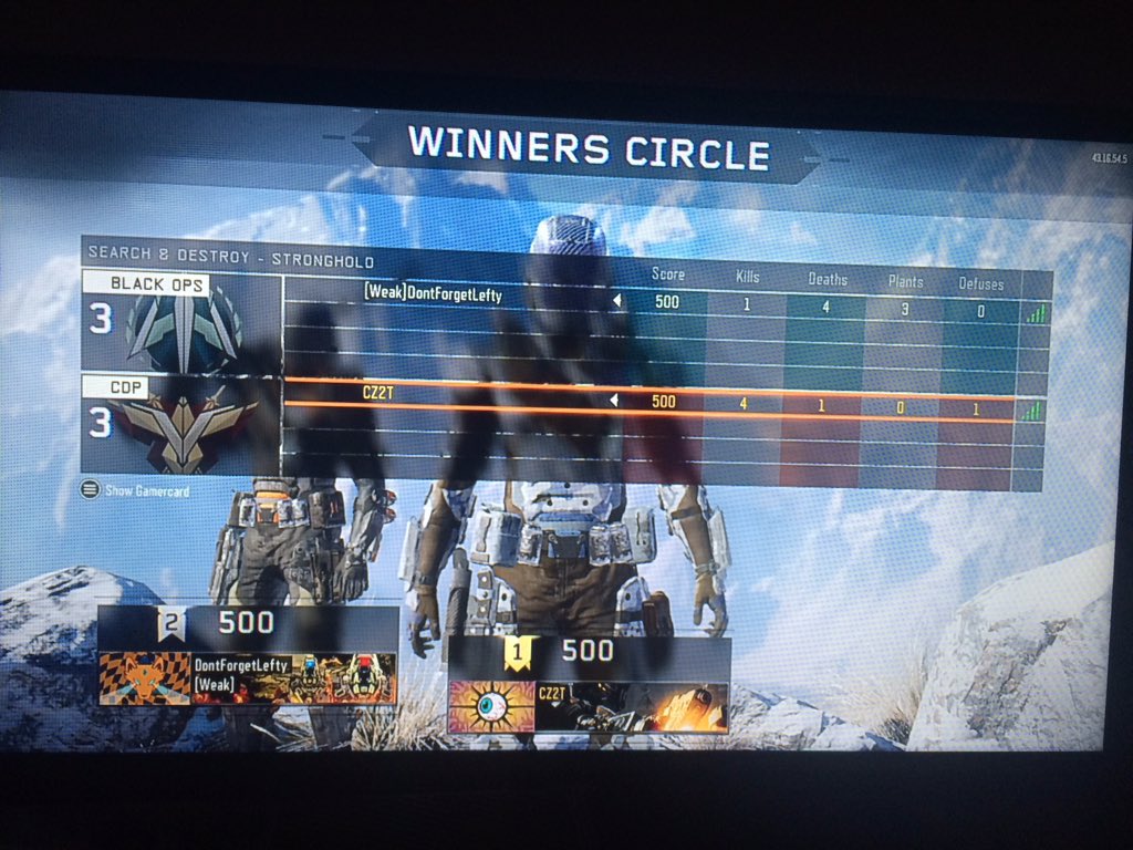 SmithyOP's tweet photo. He ended the game awwww he new he had lost poor kid 😘 https://t.co/TbgVwjmJHl