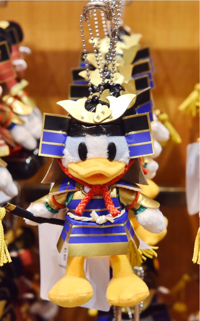 端午の節句コスチュームのミッキー、 ドナルドのぬいぐるみバッジ本日新発売☆
価格各1800円です。
dlove.jp/mezzomiki/cate…