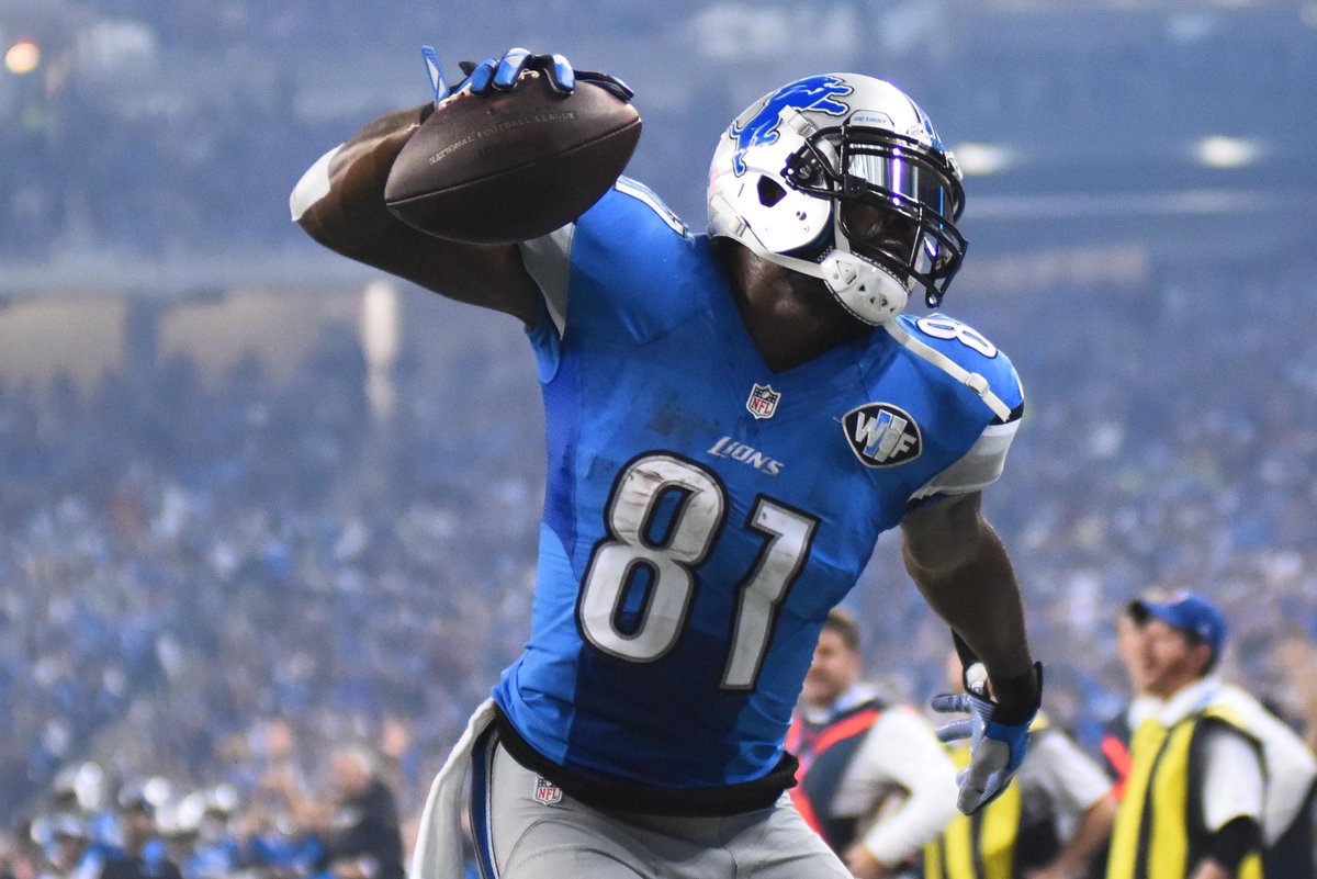 NFLonCBS's tweet image. Calvin Johnson has reportedly told the Lions that he is retiring. cbsprt.co/1TvsBJS