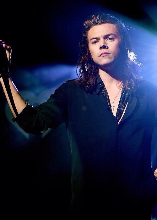 #HappyBirthdayHarryStyles
Гарри 22. Радоваться или плакать?
Happy 22 Birthday Harry!