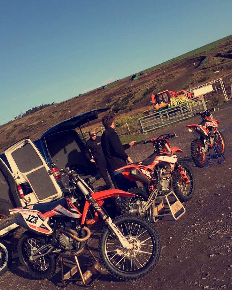 ChurchillRoss's tweet photo. #squadgoals https://t.co/Ui0WYuWFyU