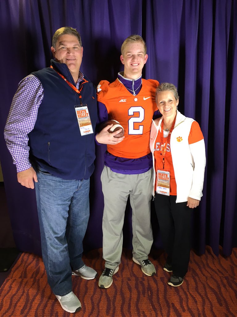 GHSRecruits's tweet photo. QB Chase Brice @CBrice_2 enjoying JR day at Clemson #allin https://t.co/TbFJUqPo0n