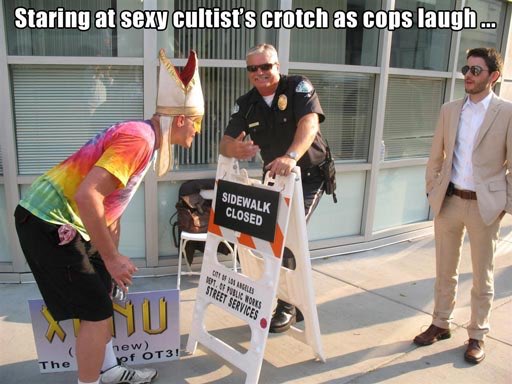 DoctoredJurist's tweet photo. @WTFWininger @AwkwardHandle #howdoyousolveaproblemlikejailina Call @Angry_Gay_Pope-he's not afraid to do dirty work https://t.co/x5jL3l2waA