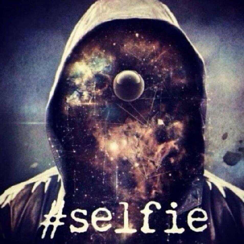 messiahcomplex's tweet photo. #WabiSabiDoEZ is a religion about the user experience. #Wabi_Sabi #DoEz #selfie #RAW #imperfection @CultoftheMonth ? https://t.co/g9rrH3Pou8