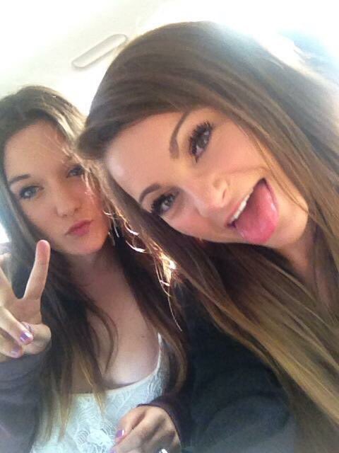 IndiaHay_'s tweet image. 2013 Georgia and India kills me 😂 #nicebrows #dipdyeqweens