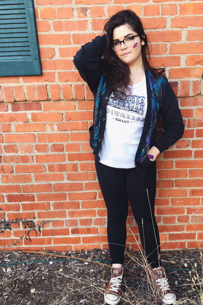 BelleTheHuman's tweet photo. #seniorsunday #sadbecauseimasenior #butilookgood https://t.co/x47xefnXxo