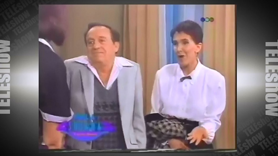 carlaprensa's tweet image. #HumorRetro | El divertido sketch de Susana Giménez con Roberto Gómez Bolaños, &quot;El Chavo&quot; infob.ae/1SRJn6s