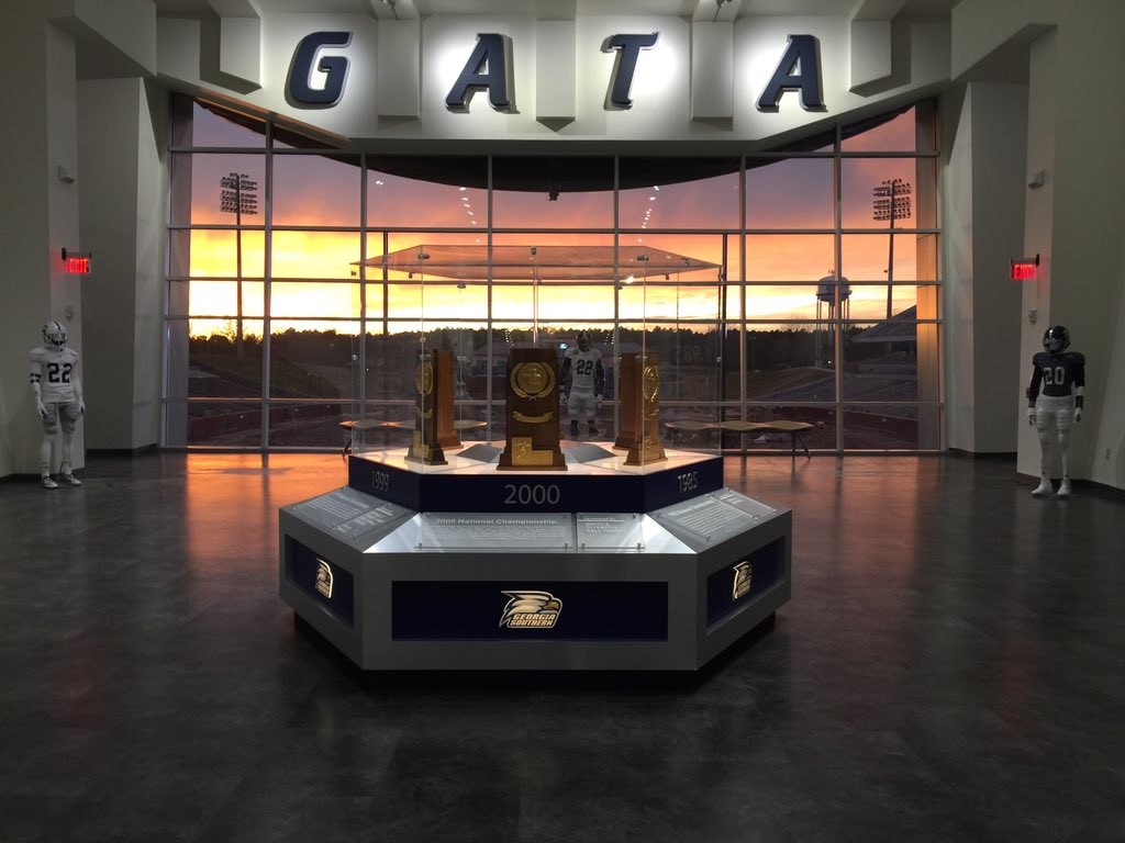 GATAProductions's tweet photo. Tradition.
#LeaveYourLegacy https://t.co/bBAobIBbLJ