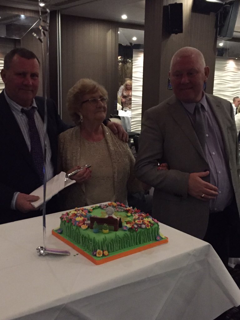 DoubleTreeWoking tweet media