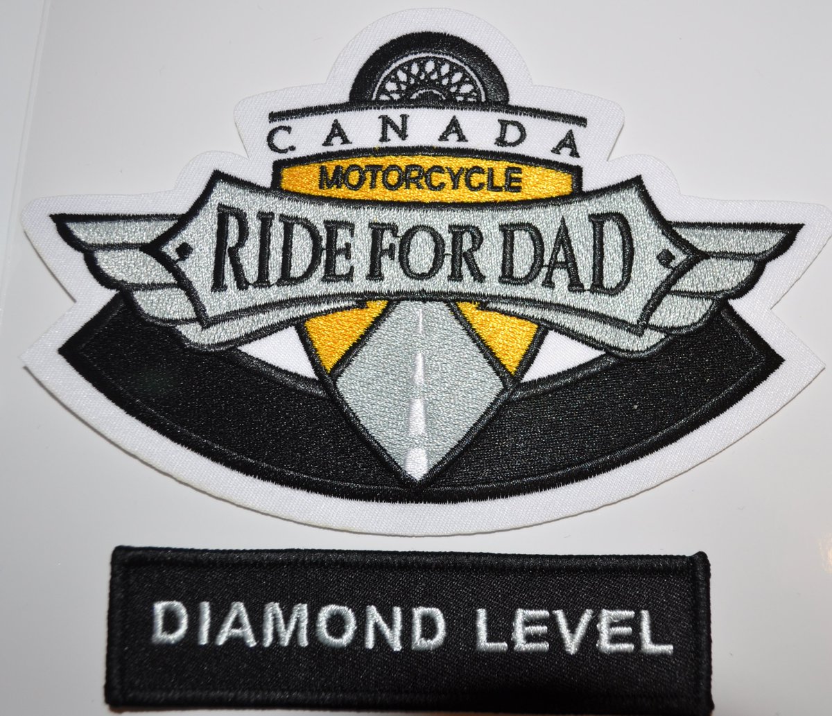TruckerDougYEG's tweet photo. First donation in for the 2016 @TELUSRideForDad Thanks Andrea Lamb #GETTESTED2016 @SinnyYEG @ModelEdm @TWJDugal https://t.co/DXvByoLkrt