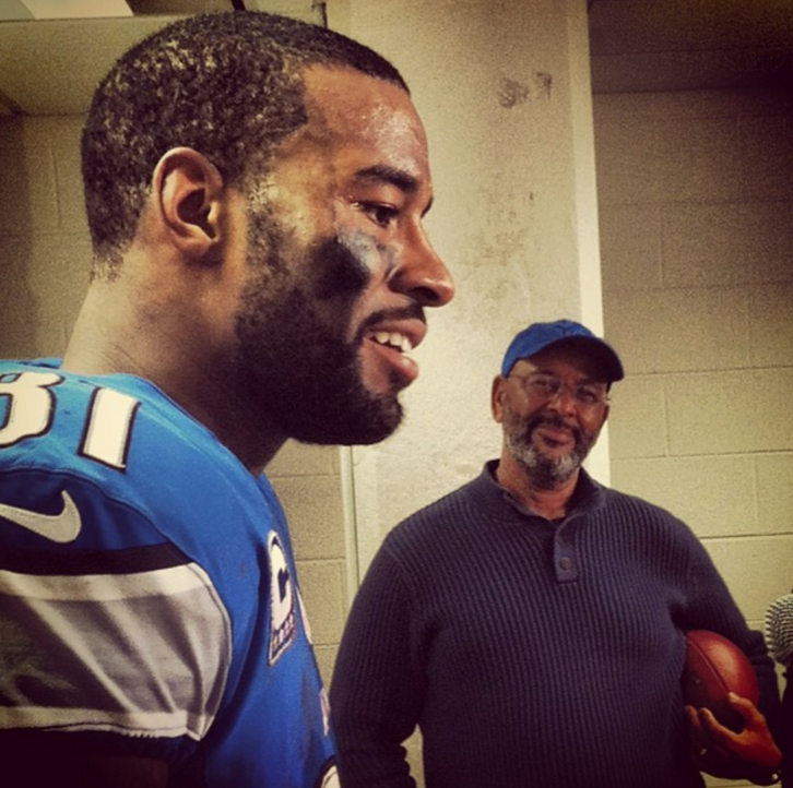 SportsCenter's tweet photo. Calvin Johnson holds NFL single-season Rec yds record. Proud papa looked on after he broke the record. (via @Lions) https://t.co/9OllaQBxcL