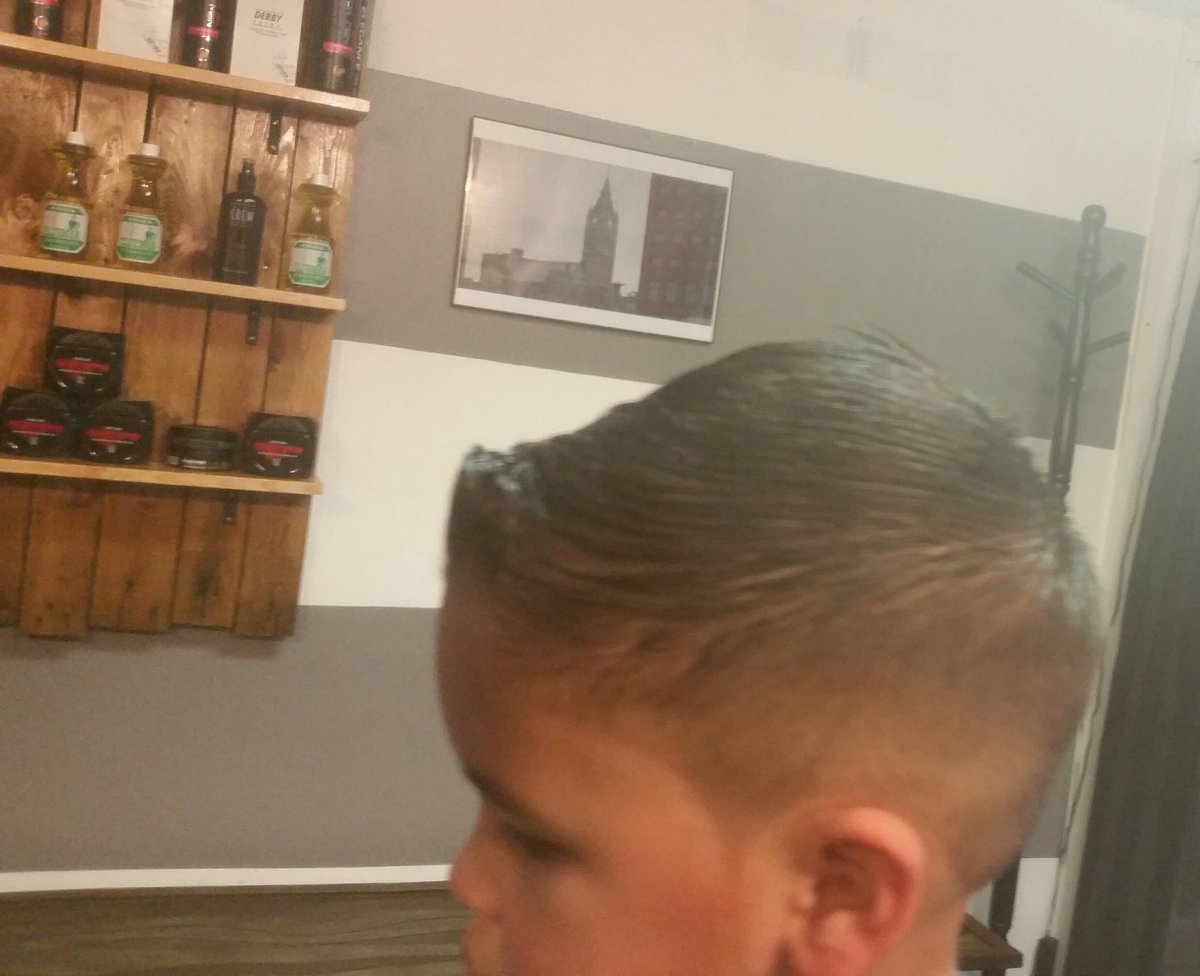 Parlorfaded_'s tweet photo. #parlorfaded #classicmagic #413 #itswhatido 💈 #Freshinit tweet your thoughts .. https://t.co/RChWXp1p9X