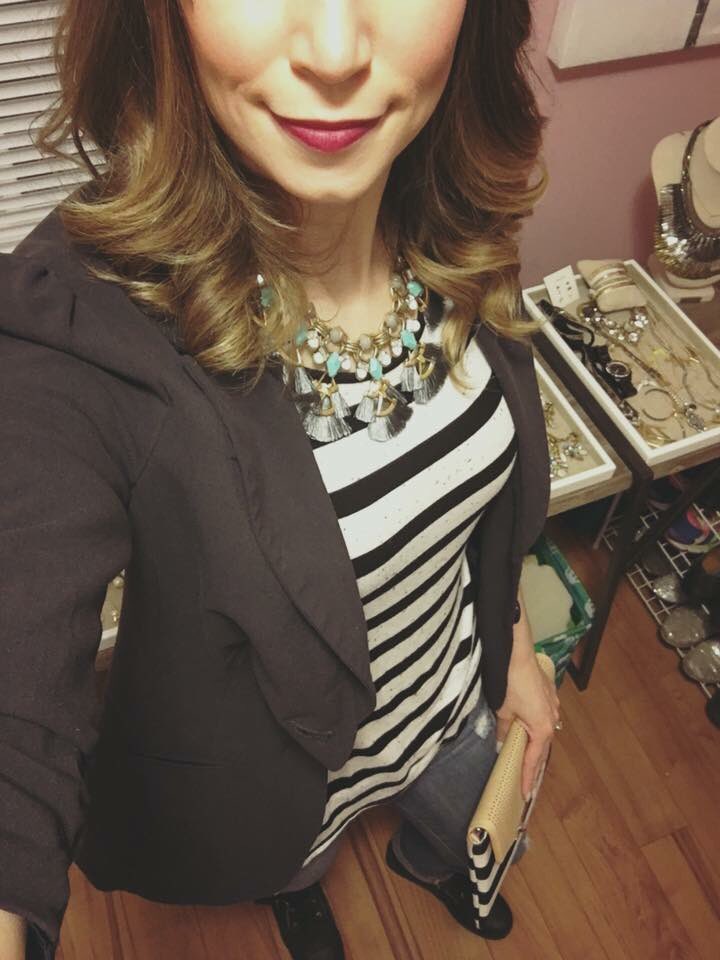 SQ85's tweet photo. Ready for Girls Night Out! #stelladotstyle #girlsnightout #lifeasastylist https://t.co/EKUe10DXc9 https://t.co/peBx8Cq5hF