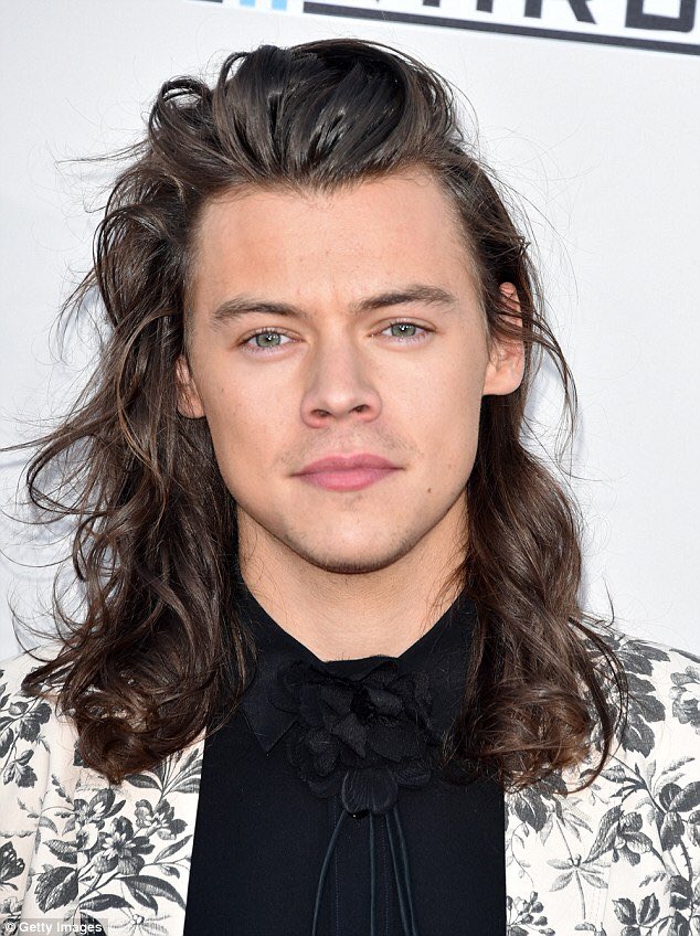 CelebMix's tweet photo. Happy 22nd Birthday to one of our favorite humans ever, Harry Styles! https://t.co/7Gp87qlN35