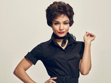 MrDanieleFoti's tweet photo. In awe of #VanessaHudgens performing in #GreaseLive after losing her dad. Break a leg V! You got this! #Respect 🙌🏽 https://t.co/VEzZPqfspL