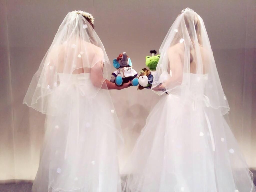 ささぽん 10連勤テンション てくぜ 小野dフリーになったからblcd増えるかな ヒロｃと結婚出来るかな 女装解禁かな いっそヒロｃとの結婚式でウエディングドレス着たらいいさ 翼くんも拓也くんも着ちゃったんだから 小野大輔 神谷浩史 代永翼 佐藤